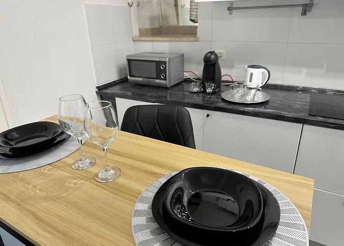 Imperial Colosseum Apartment *